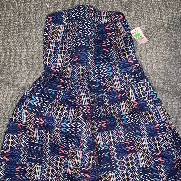 Mini colorful knitted strapless dress - Picture 2 of 3